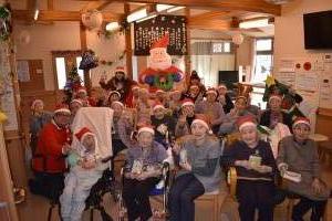 小規模多機能ホームこもれびの家　12月イベント「クリスマス会」を開催しました☺

